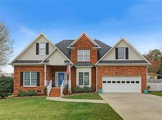 3001 Rivercross Dr, High Point, NC 27265