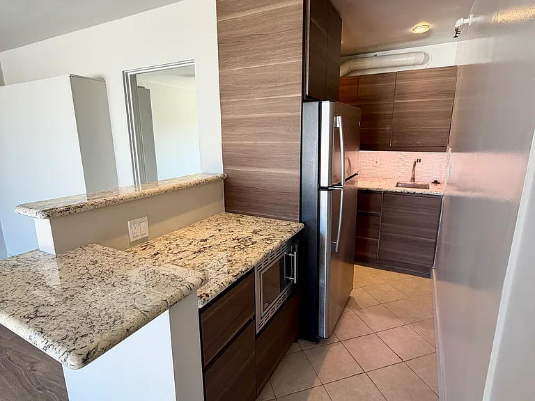 116 Main St #6 — Photo 5