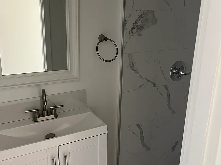 1016 Meredith Dr — Photo 18