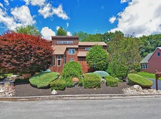 6 Candice Ct, Johnston, RI 02919