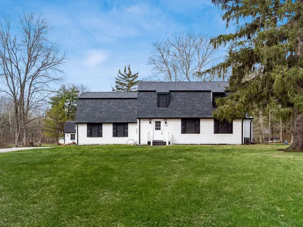 6136 Charmar Dr, Westerville, OH 43082