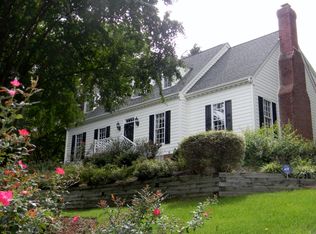 2208 Weybridge Dr, Raleigh, NC 27615