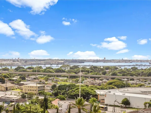 98-487 Koauka Loop APT B1008, Aiea, HI 96701