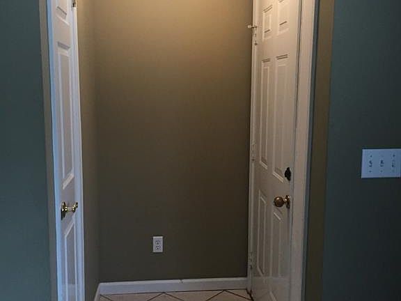 4th image of 5713 Bangor Ct