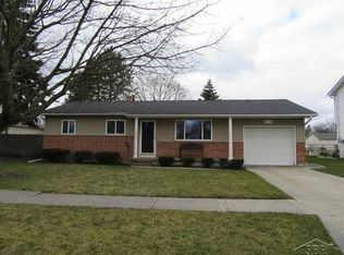 3815 Boeing Dr, Saginaw, MI 48604