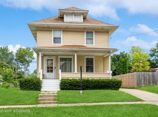 514 Edwards St, Aurora, IL 60505