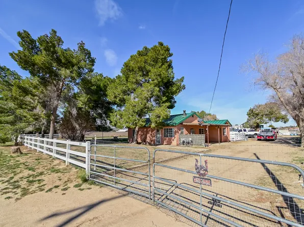 8725 W Avenue E4, Lancaster, CA 93536