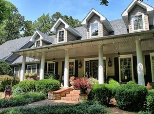 368 S Valley View Ln, Springfield, MO 65809