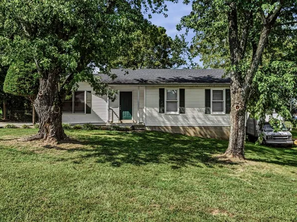 102 Countryside Dr, Bowling Green, KY 42101
