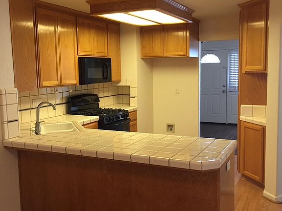 2nd image of 1541 Brookside Dr