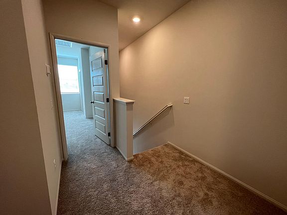 5th image of 203 N Vincent Ave W