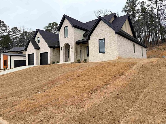 2nd image of 112 Bear Den Ct