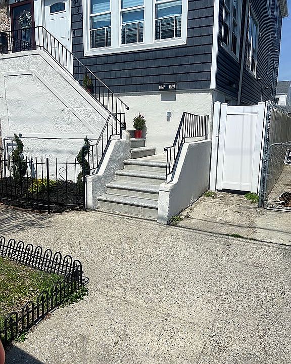 1st image of 6932 Almeda Ave
