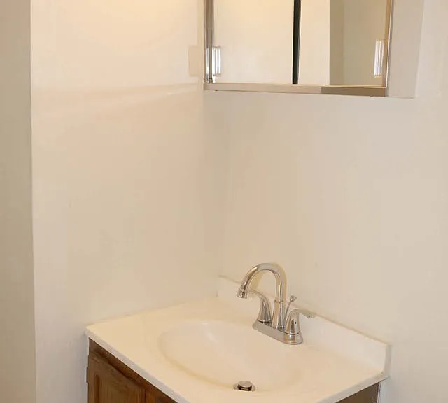 Timber Lake Apartments — Photo 24
