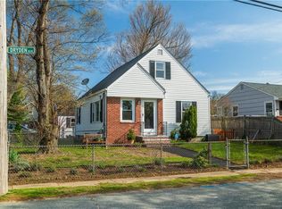 99 Dryden Blvd, Warwick, RI 02888