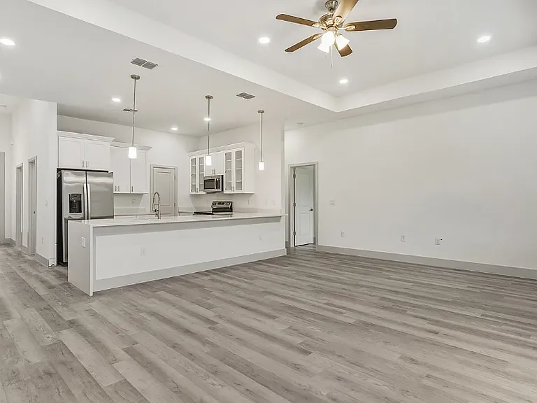 18043 Hillsborough Blvd — Photo 3