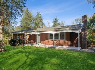 5 Weatherhill Rd, Readington Twp., NJ 08833