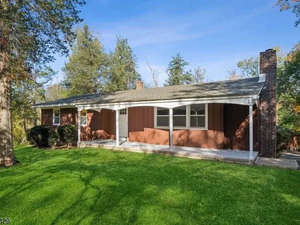 5 Weatherhill Rd, Readington Twp., NJ 08833