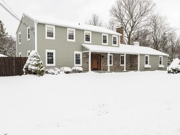 103 Will O Wind Dr, Jamesville, NY 13078