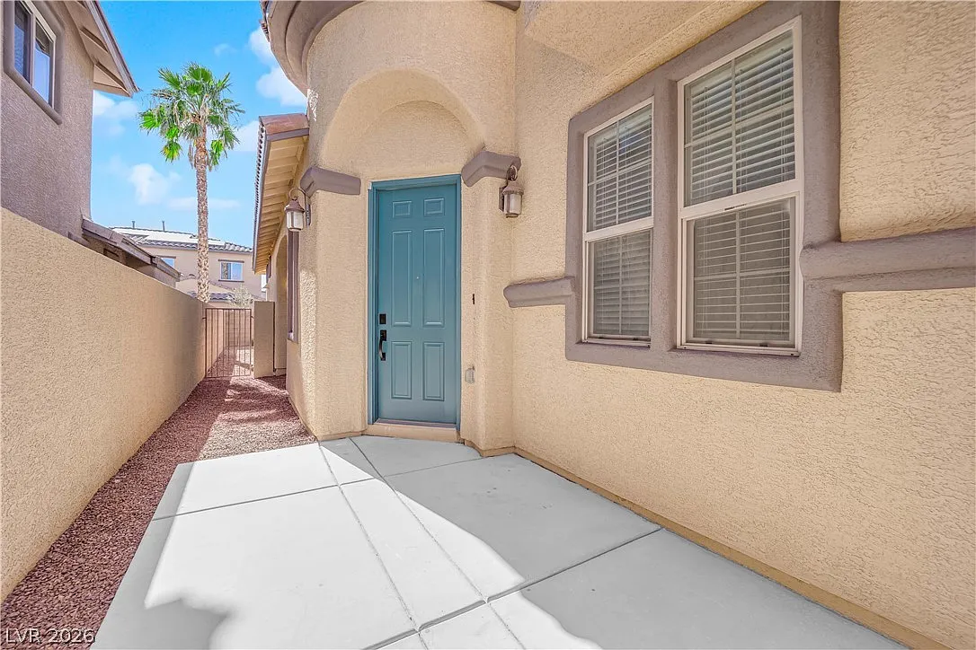 3 bed, 3.5 bath, 2853 sqft, $4,000 — Photo 4