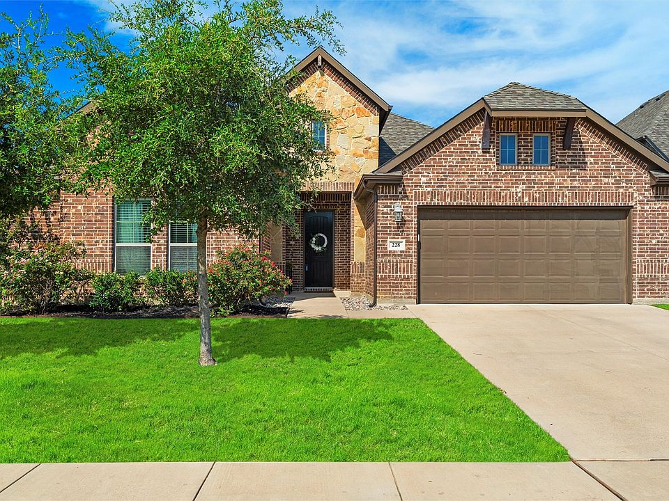 1st image of 228 Prairie Oak Ct