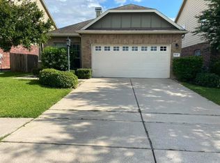 17131 Deaton Mill Dr, Houston, TX 77095