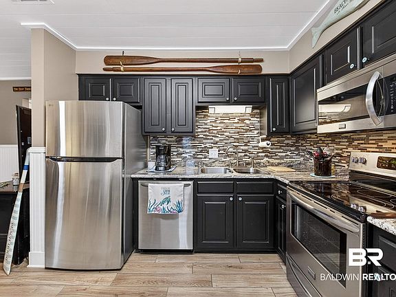 3rd image of 1125 W Beach Blvd #201