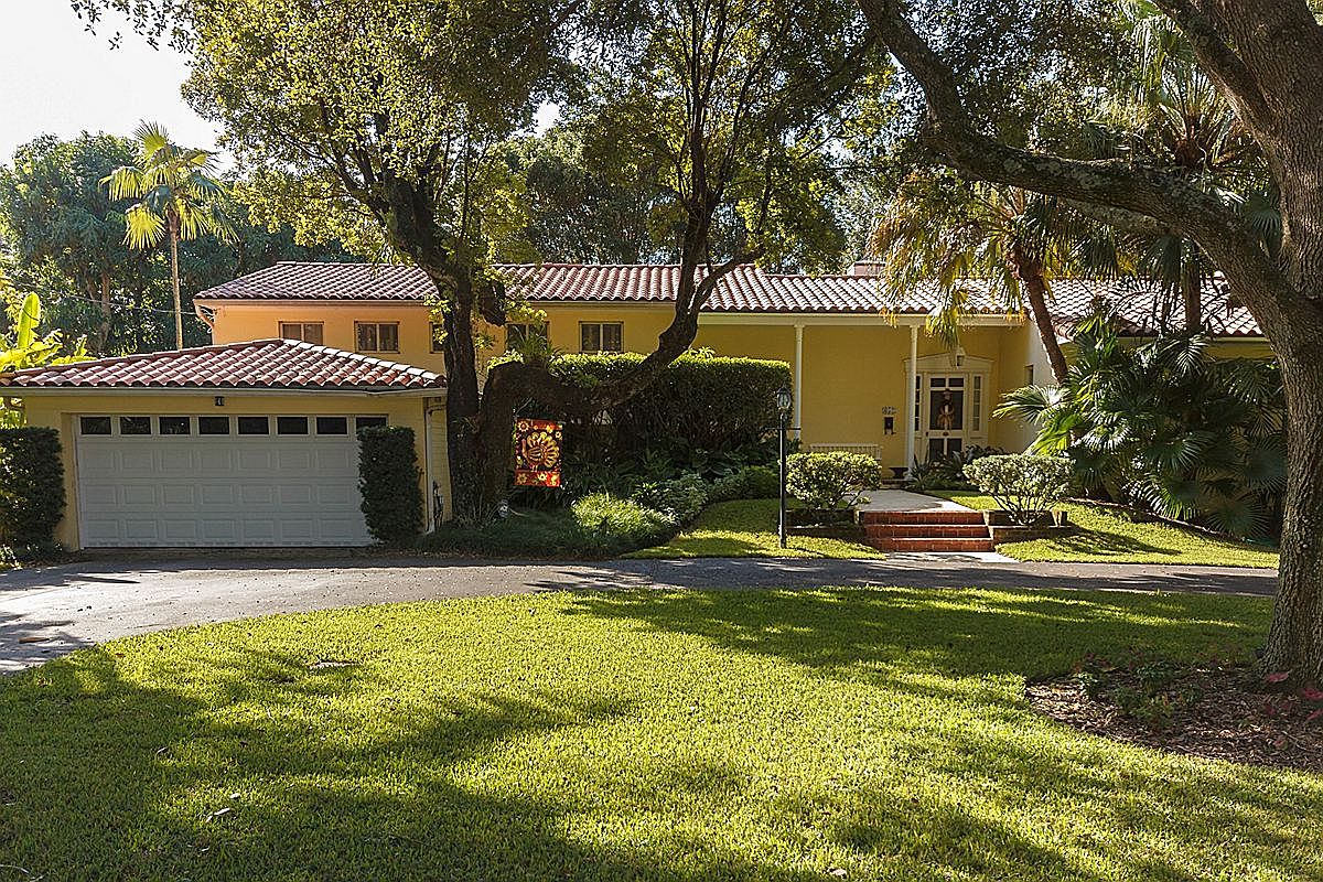 652 NE 105th St, Miami Shores, FL 33138 | Zillow