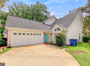 513 N Fairfield Dr, Peachtree City, GA 30269