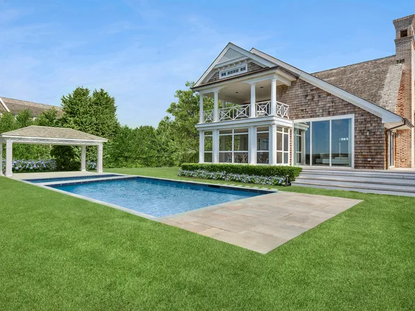 54 Bridgefield Rd, Water Mill, NY 11976