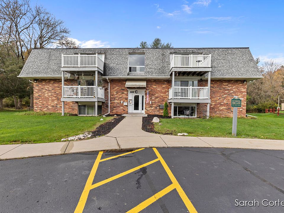 6714 Cascade Rd SE #26, Grand Rapids, MI 49546 | Zillow