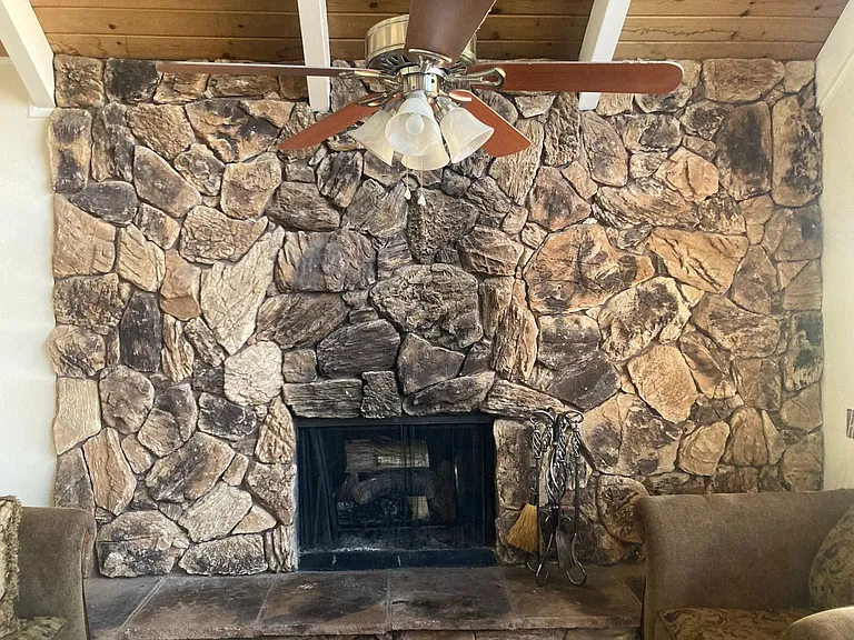 641 Virginia Ct — Photo 5