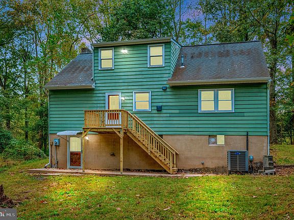 2nd image of 11319 Beechwood Ln