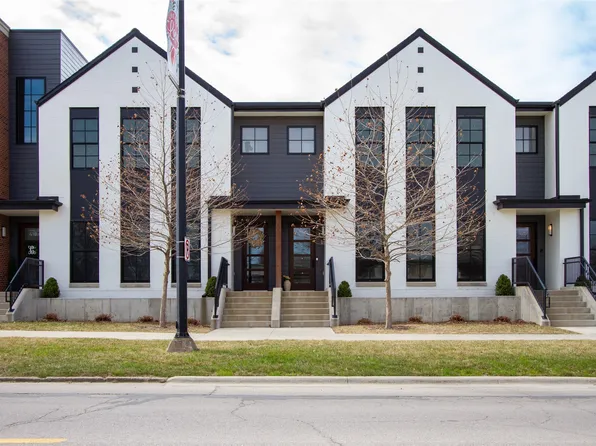423 Main St #1C, Pella, IA 50219