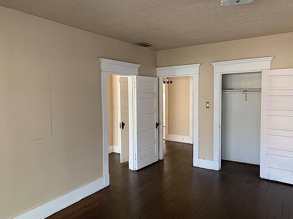 2nd image of 415 3rd St #C