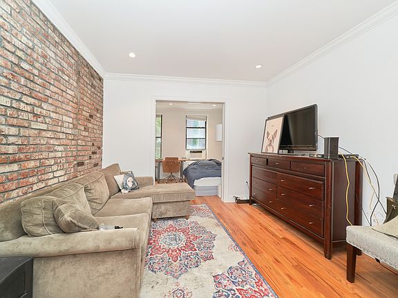 3rd image of 310 E 83rd St APT 2C