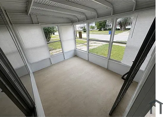 3 bed, 1026 sqft, $1,650 — Photo 3