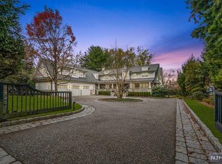 9 County Rd, Demarest, NJ 07627