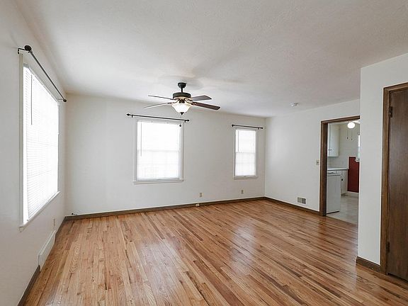 3rd image of 3140 S 42nd St