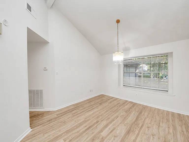 3611 Bee Bayou Ln — Photo 12