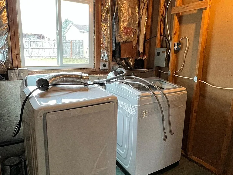 299 W 1050 N #2 — Photo 14