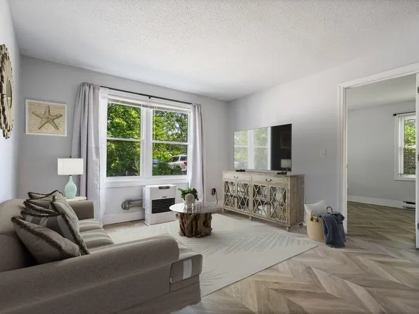 198 Saco Avenue #2, Old Orchard Beach, ME 04064