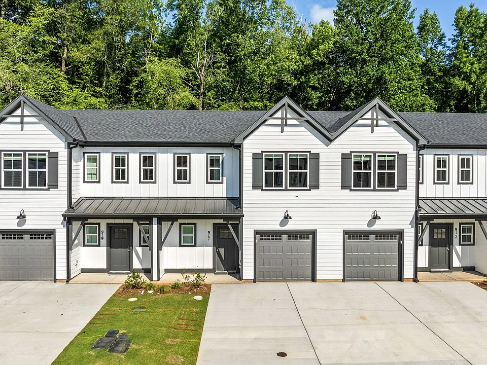 917 Winston Ct