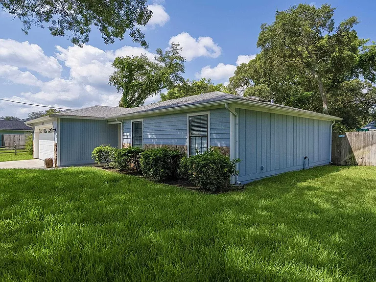140 Bonita Rd — Photo 43