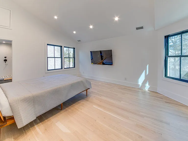 411 Elliston Way — Photo 19