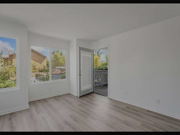 5th image of 1564 Tanglewood Ln Unit 1
