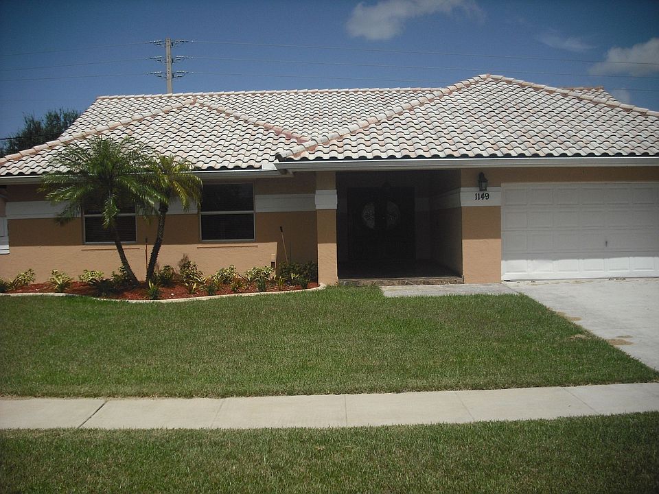 1st image of 1149 NW 161st Ave