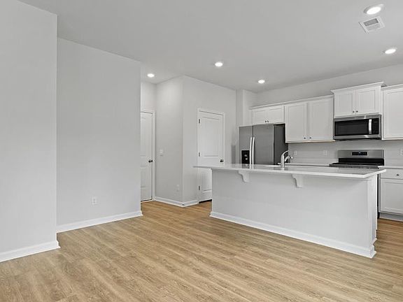 2nd image of 1064 Mulligan Dr