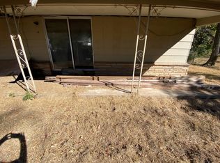 301 S Cherokee St, Locust Grove, OK 74352