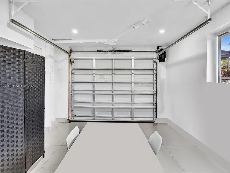 9257 Bay Dr — Photo 34